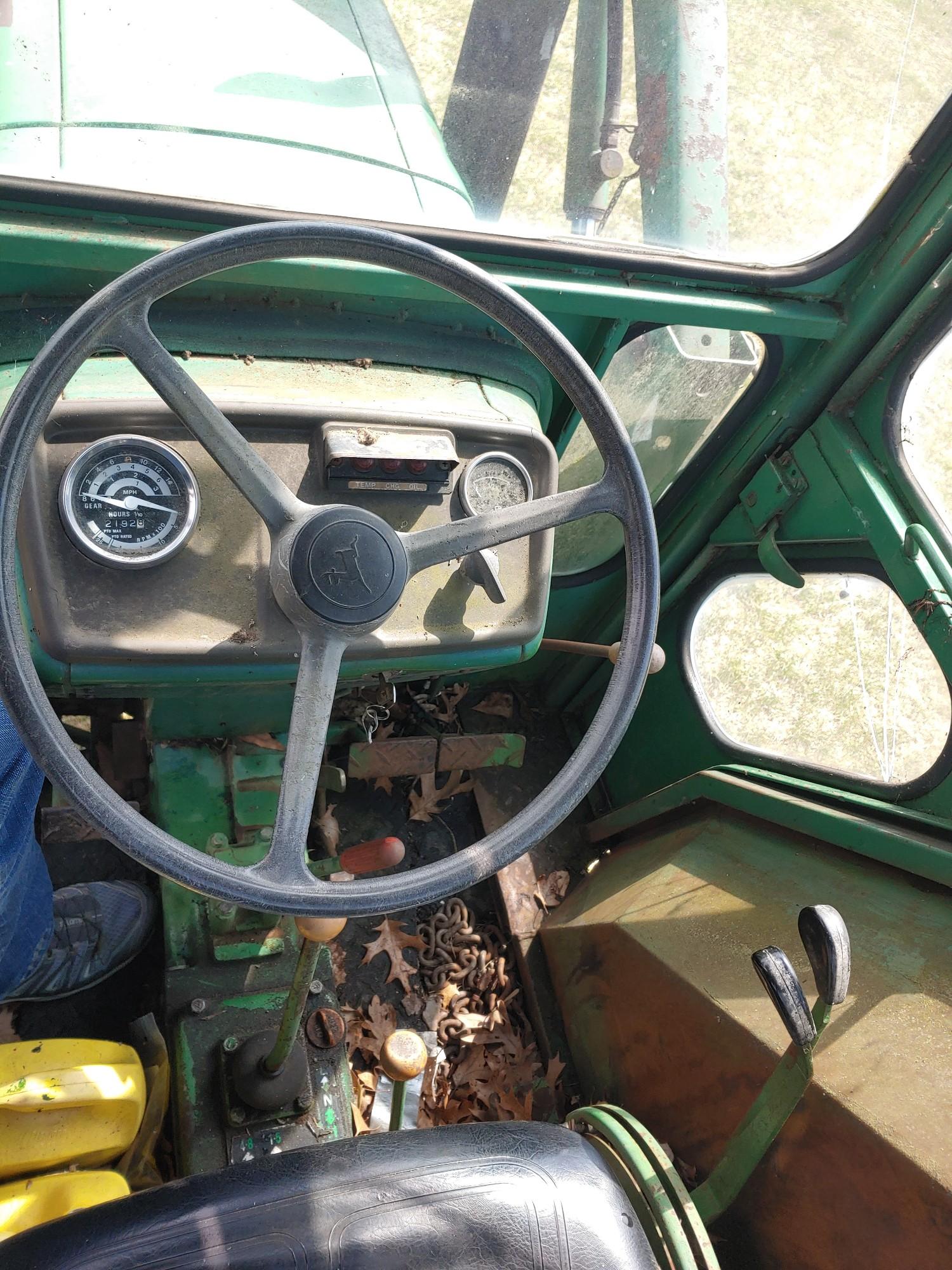 JD 1050 tractor