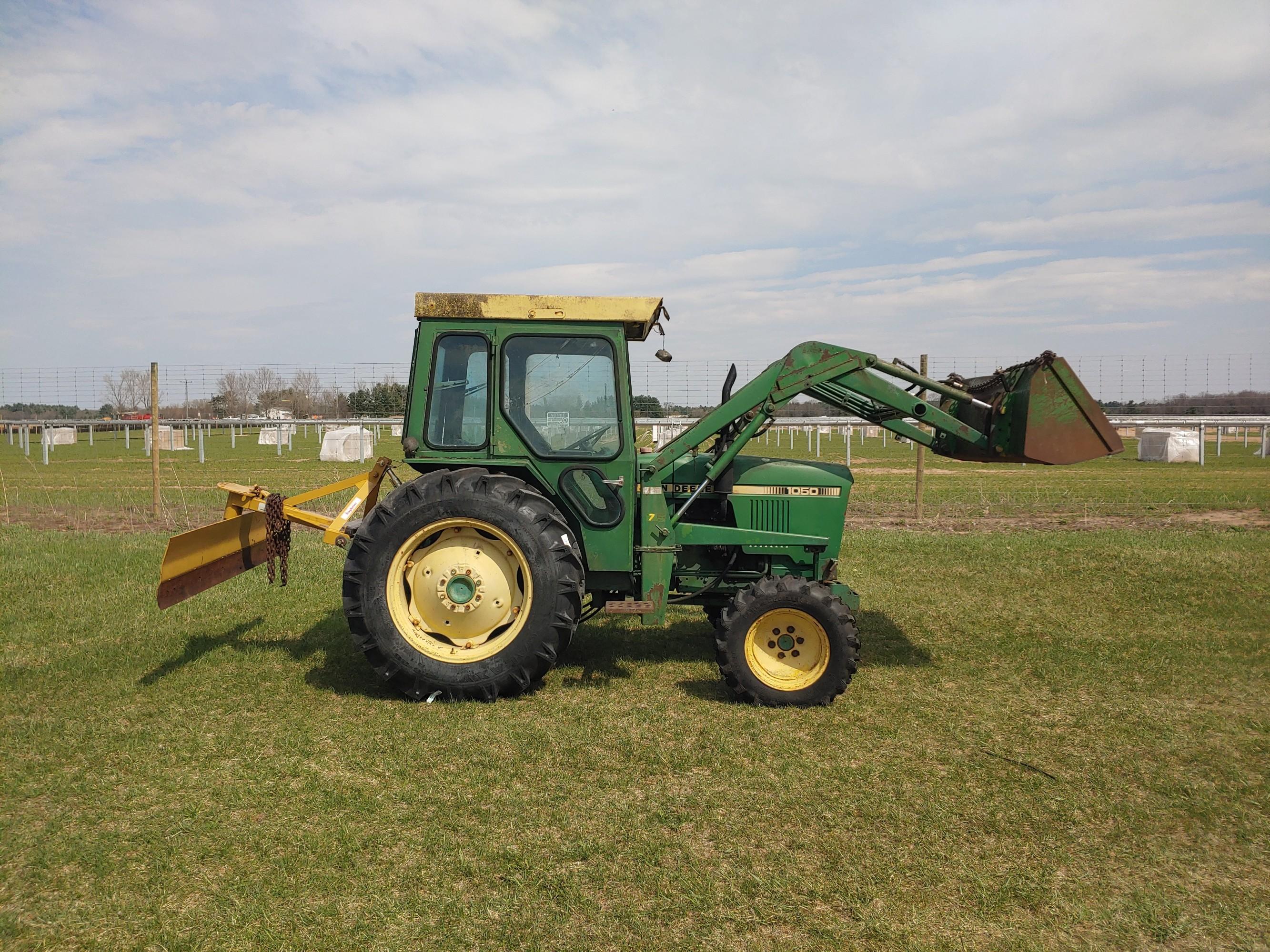 JD 1050 tractor