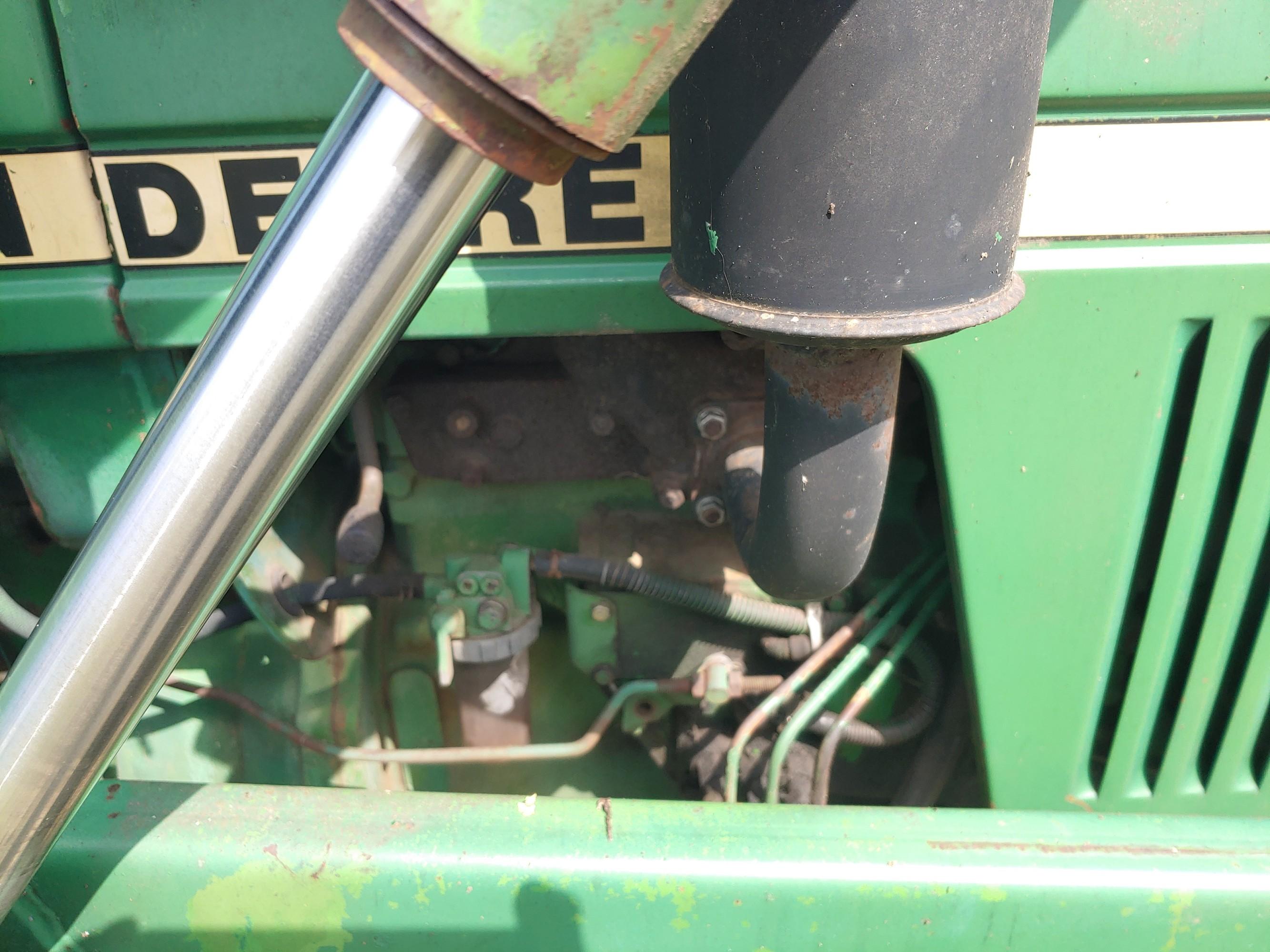 JD 1050 tractor