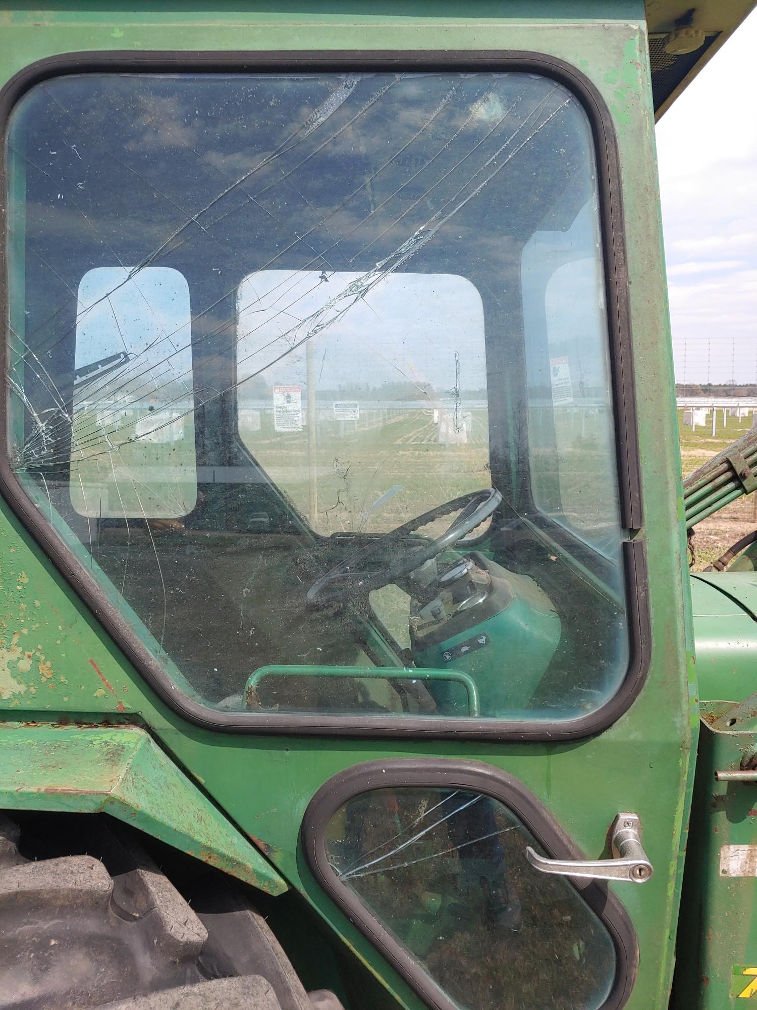 JD 1050 tractor