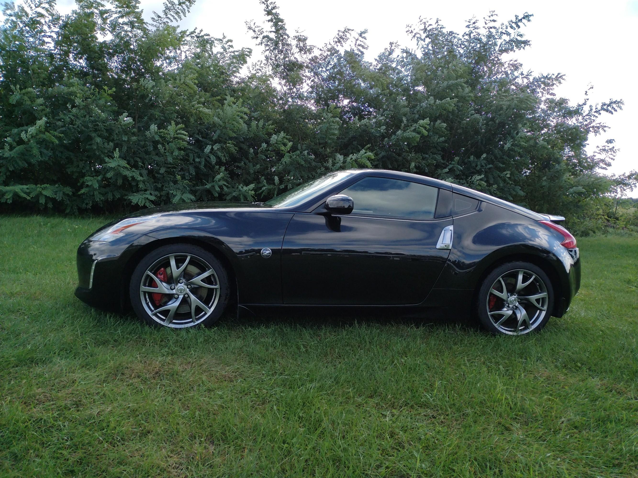 2015 NISSAN 370Z