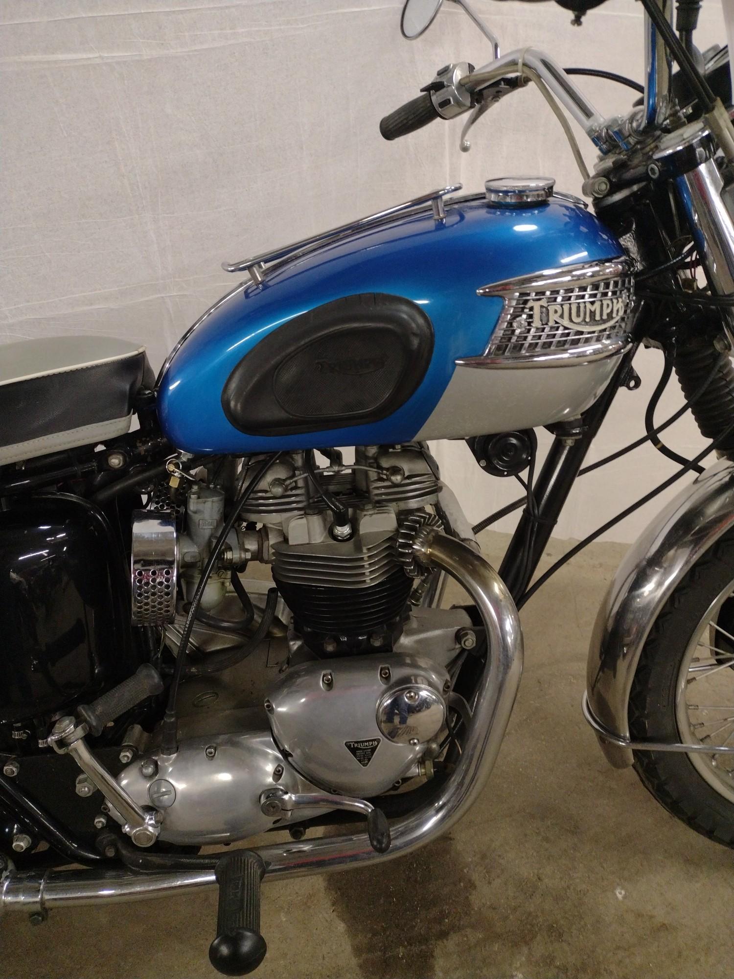 Motorcycle 1968 TRIUMPH