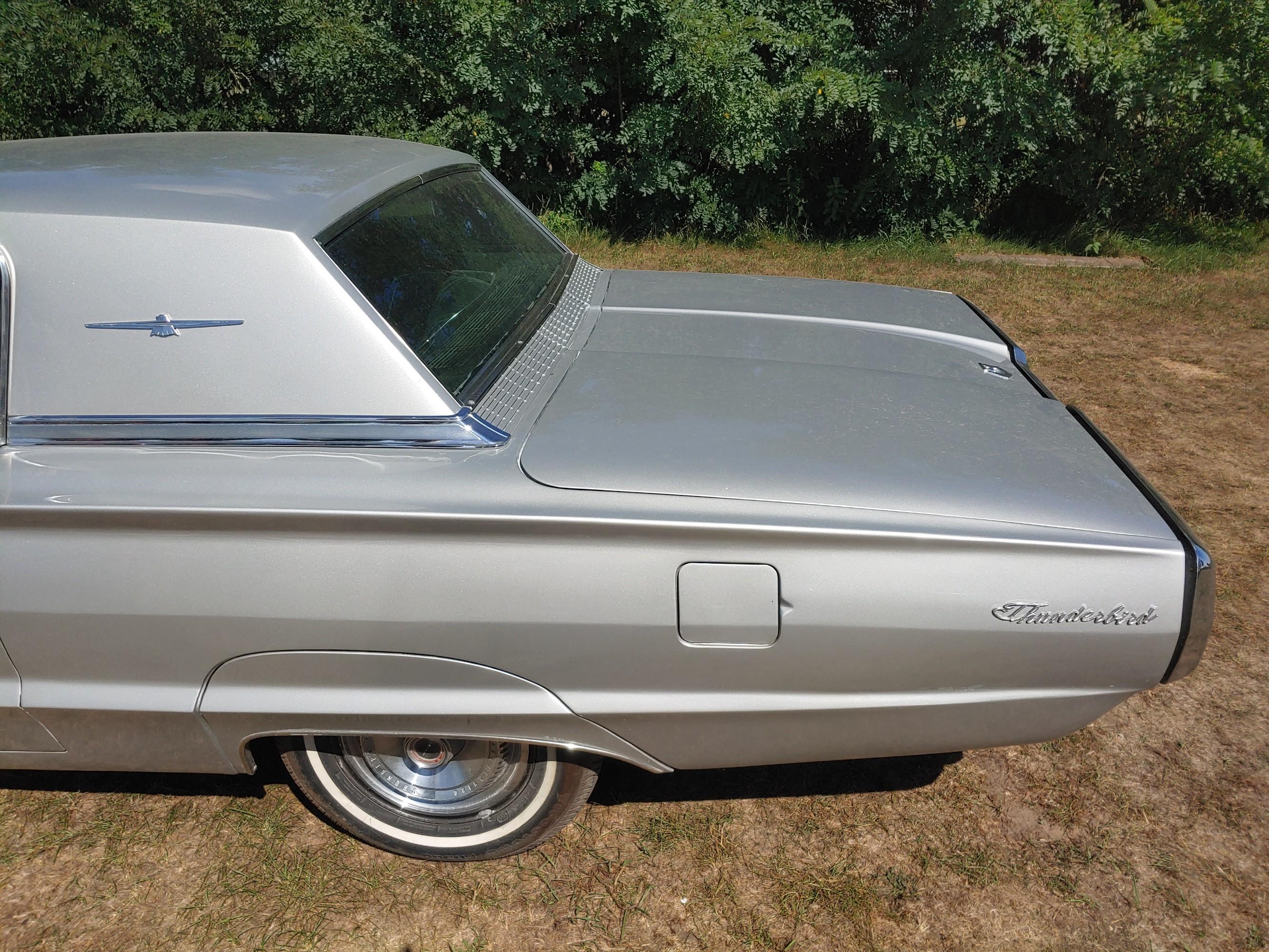 1966 FORD Thunderbird