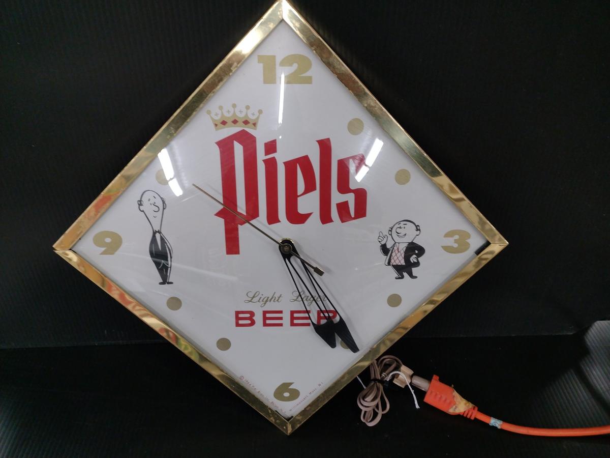 Universal Co. Piels Beer Advertising Clock