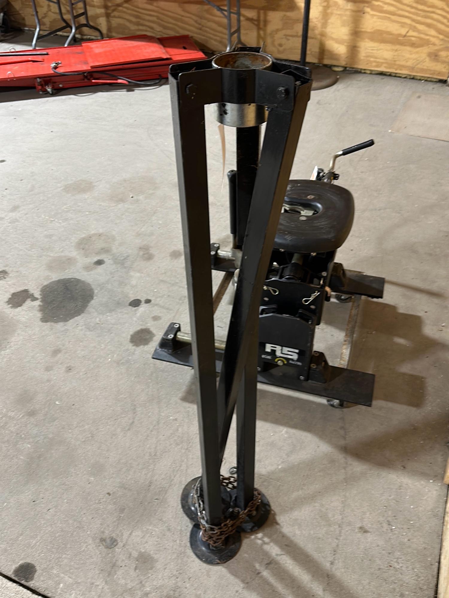 Curt R5 5th Wheel & King Pin