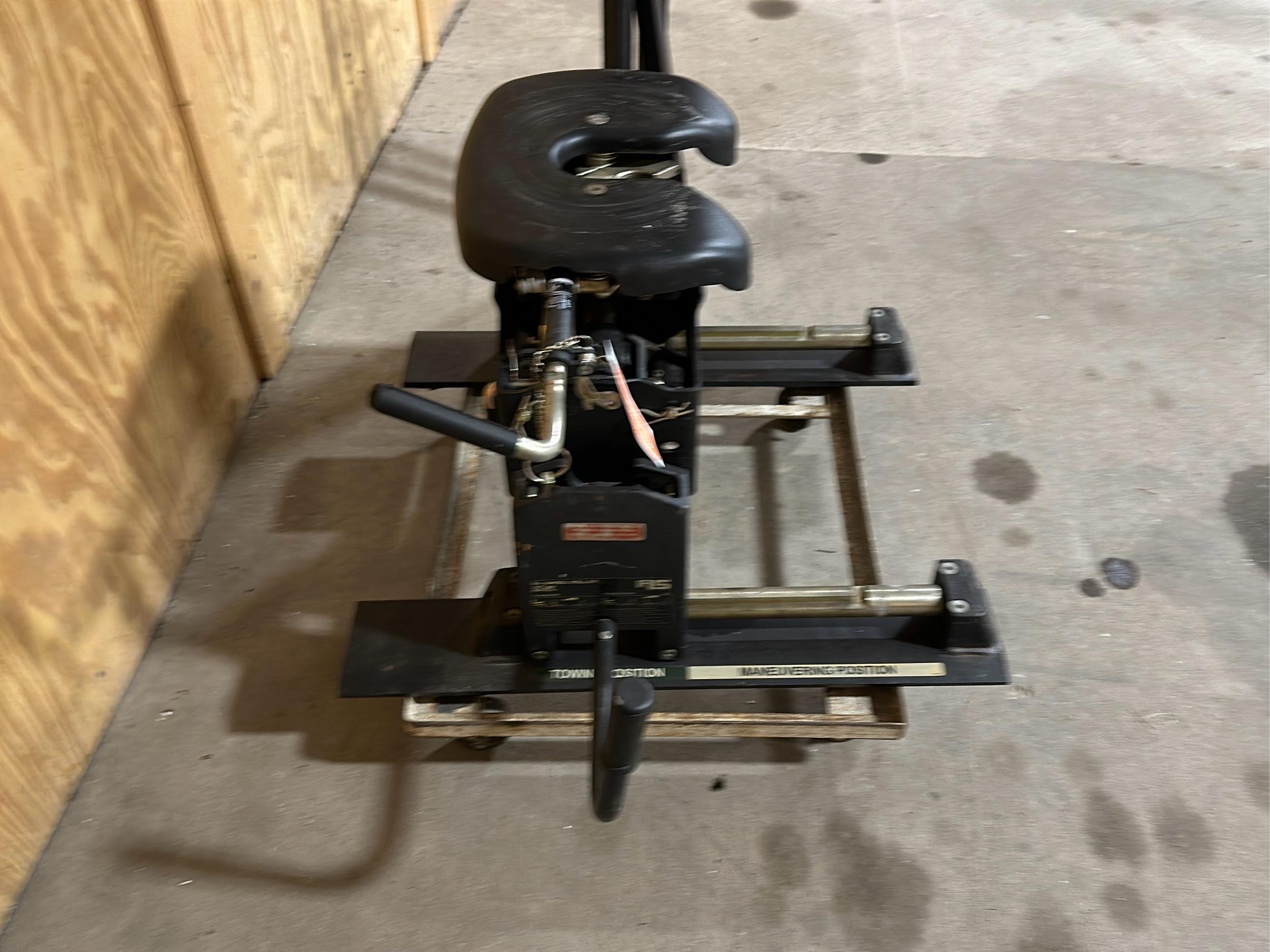 Curt R5 5th Wheel & King Pin