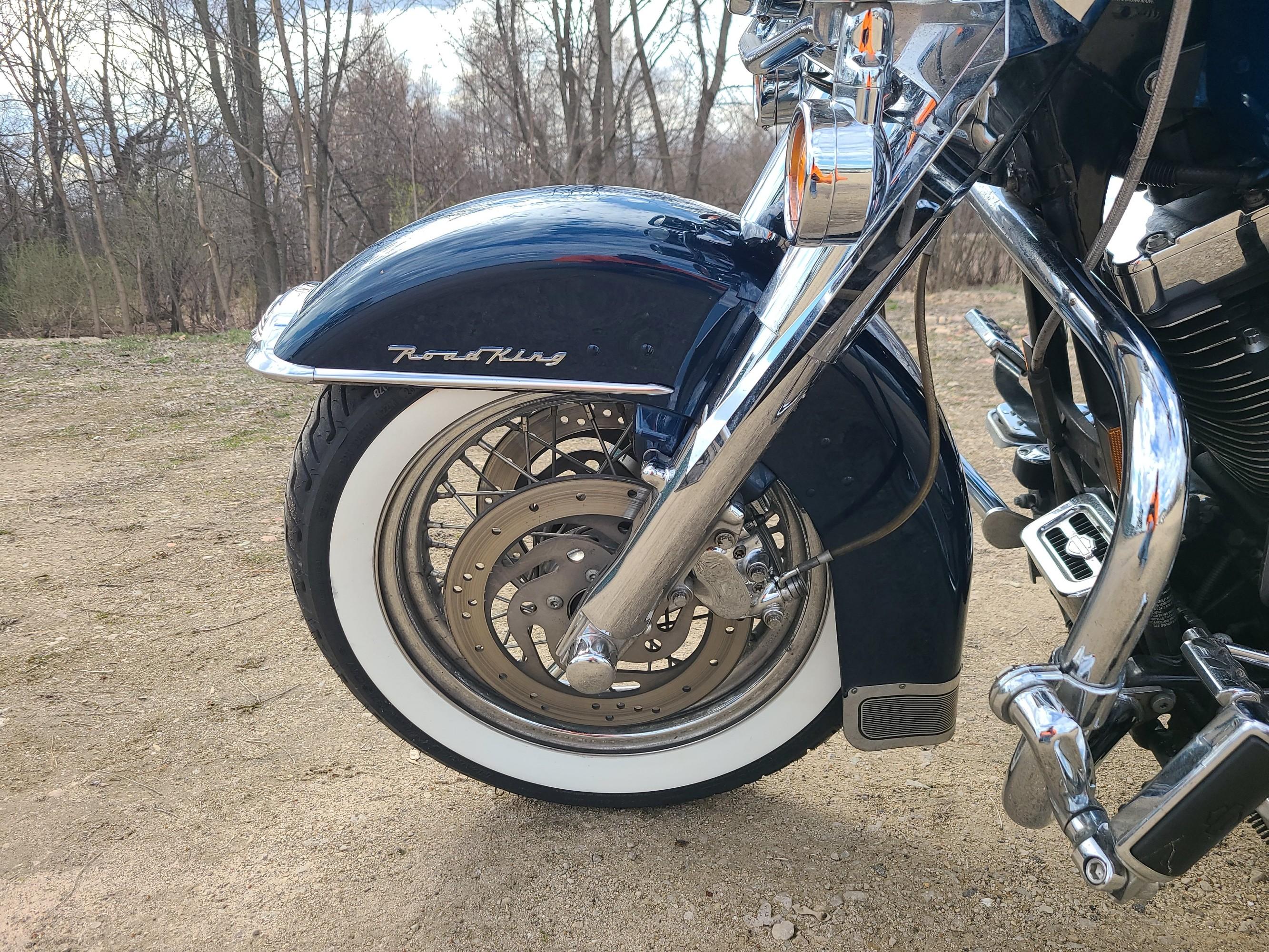 2004 Harley Davidson FLHRCI / Road King Classic