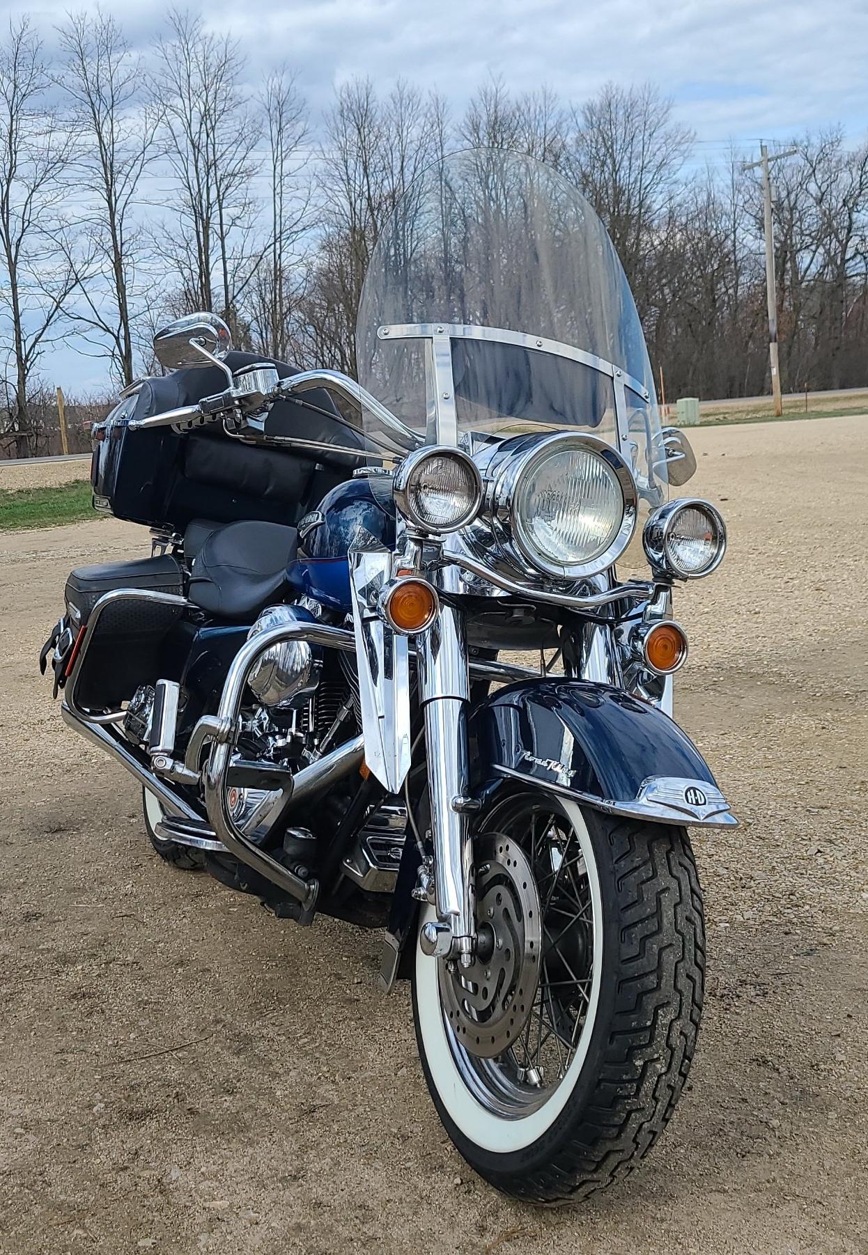 2004 Harley Davidson FLHRCI / Road King Classic