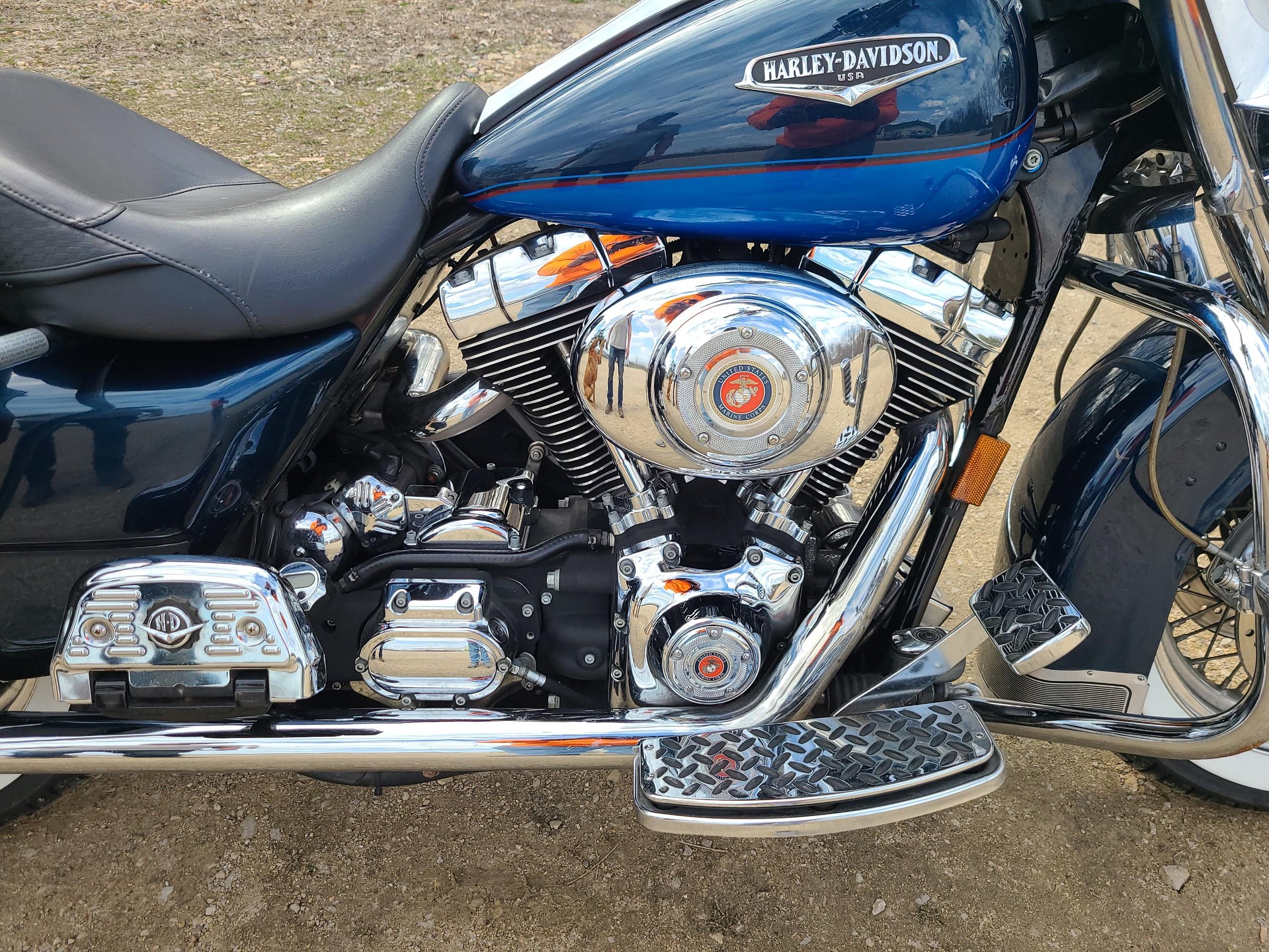 2004 Harley Davidson FLHRCI / Road King Classic