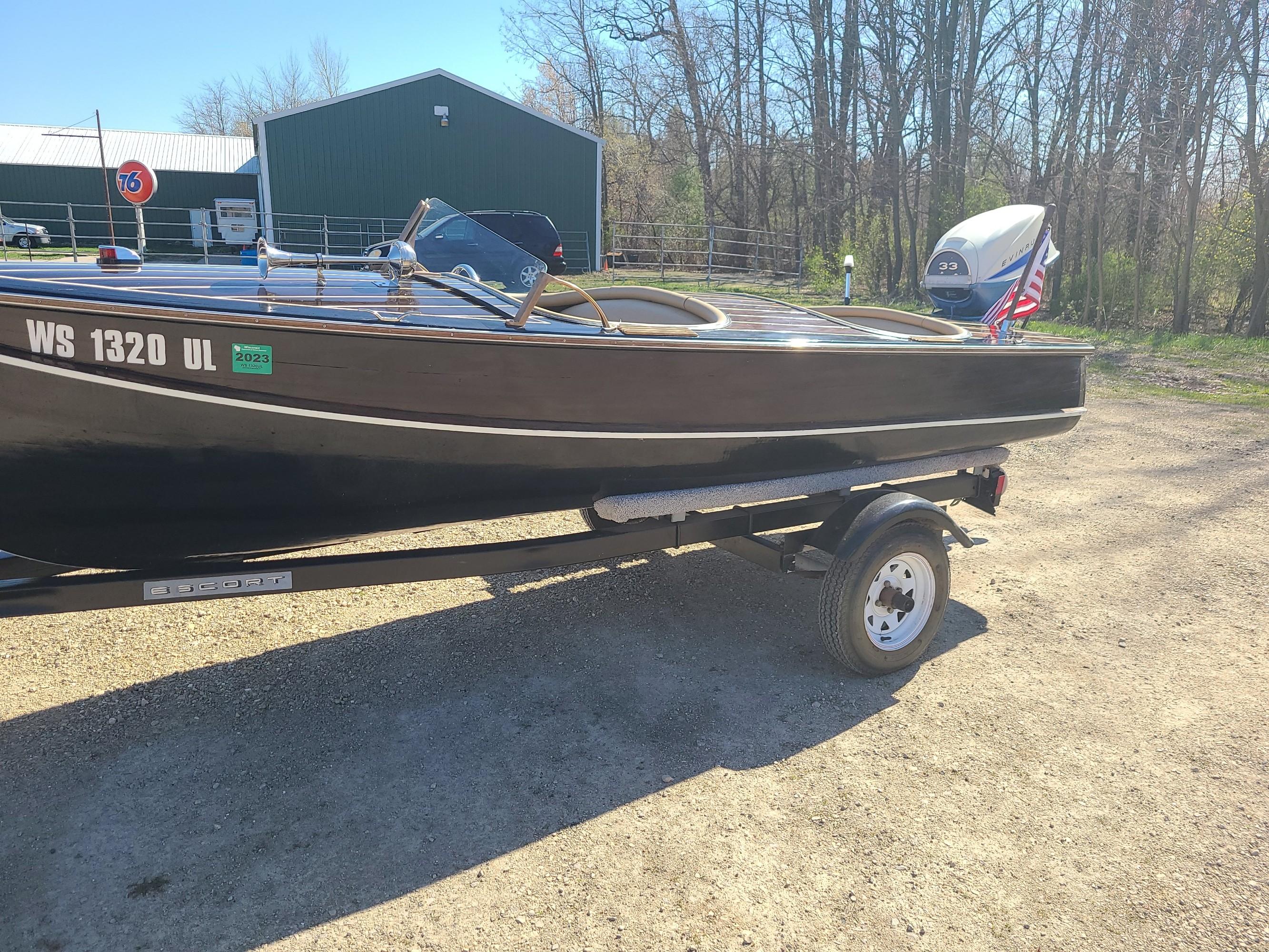 1946 Wagemaker Wolverine Boat