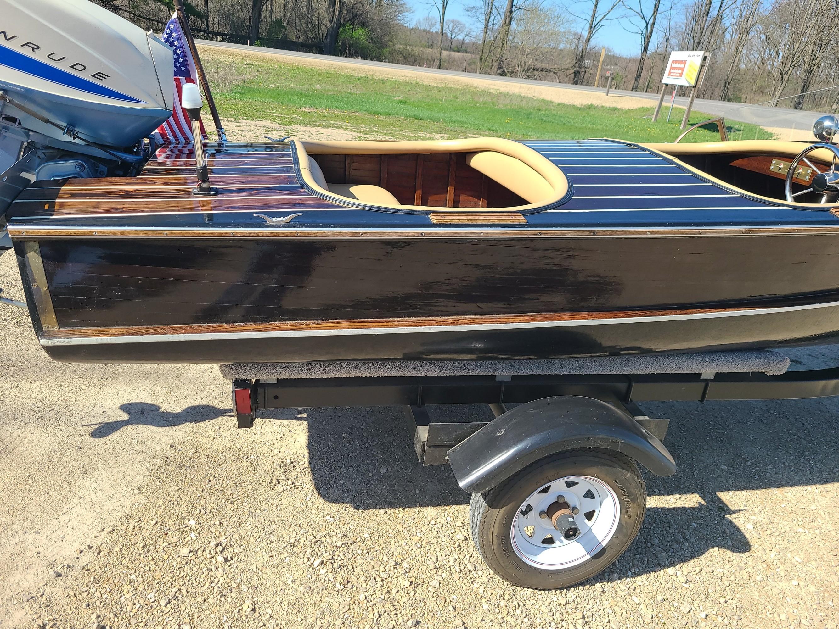 1946 Wagemaker Wolverine Boat