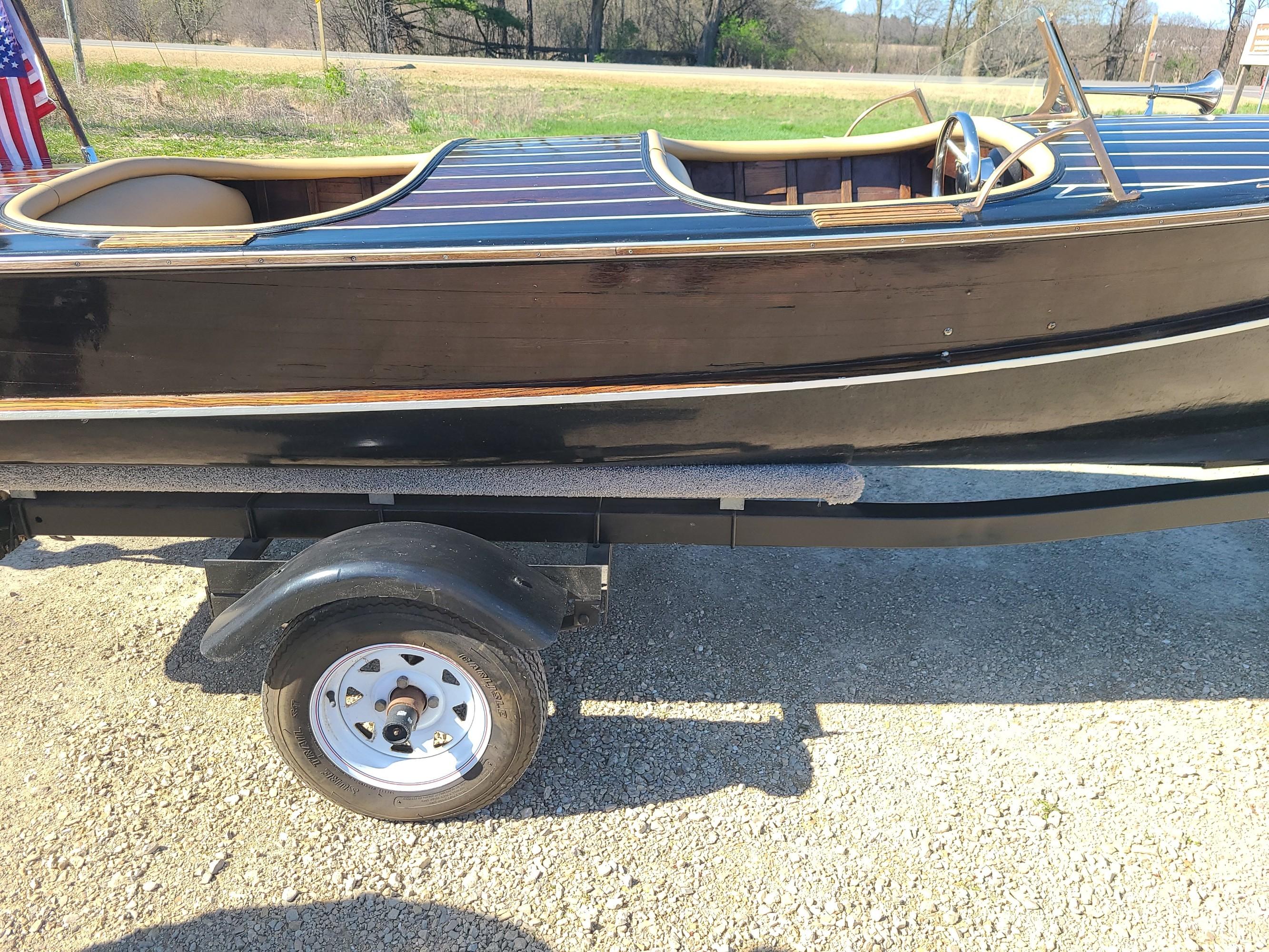 1946 Wagemaker Wolverine Boat