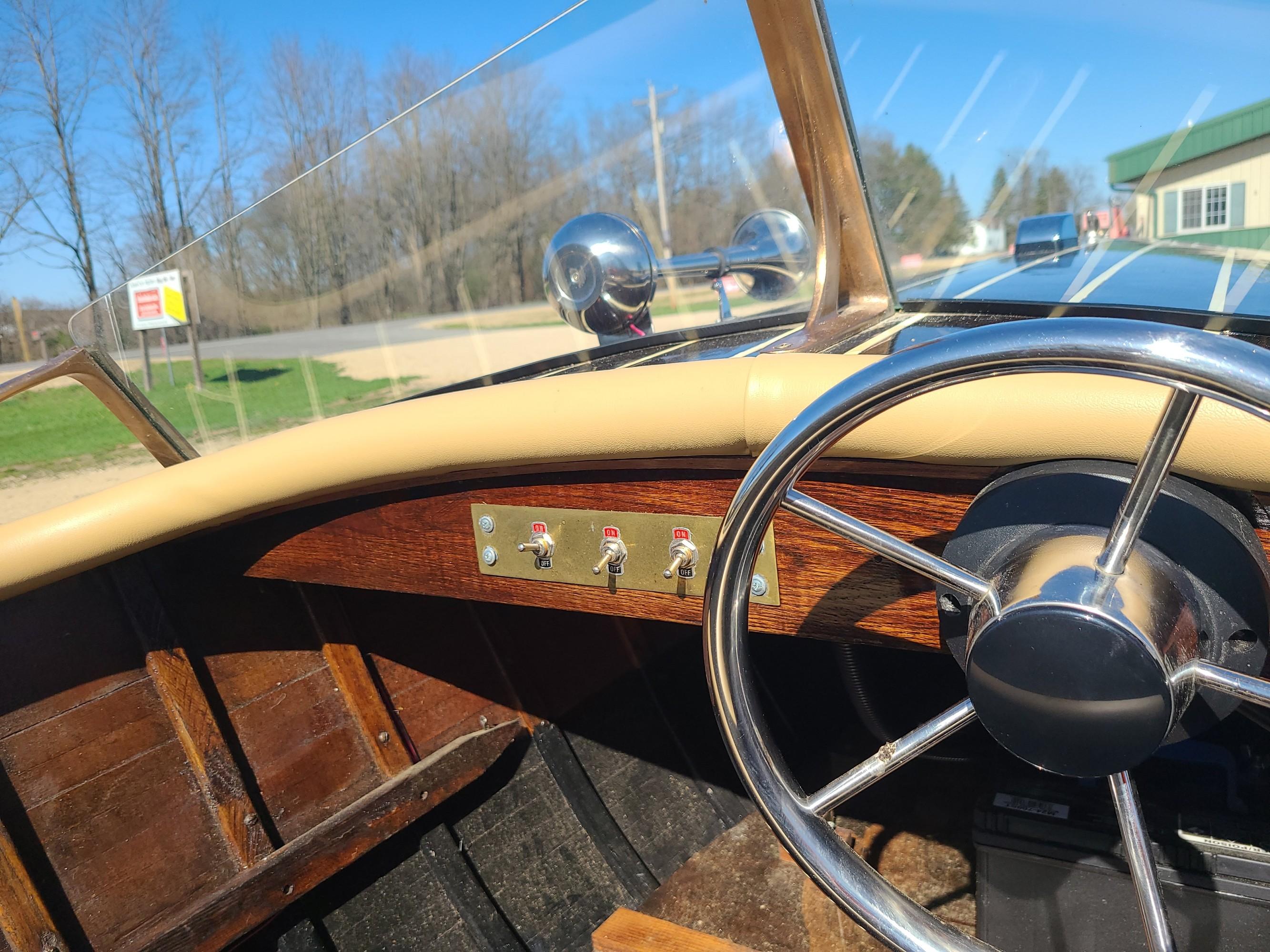 1946 Wagemaker Wolverine Boat