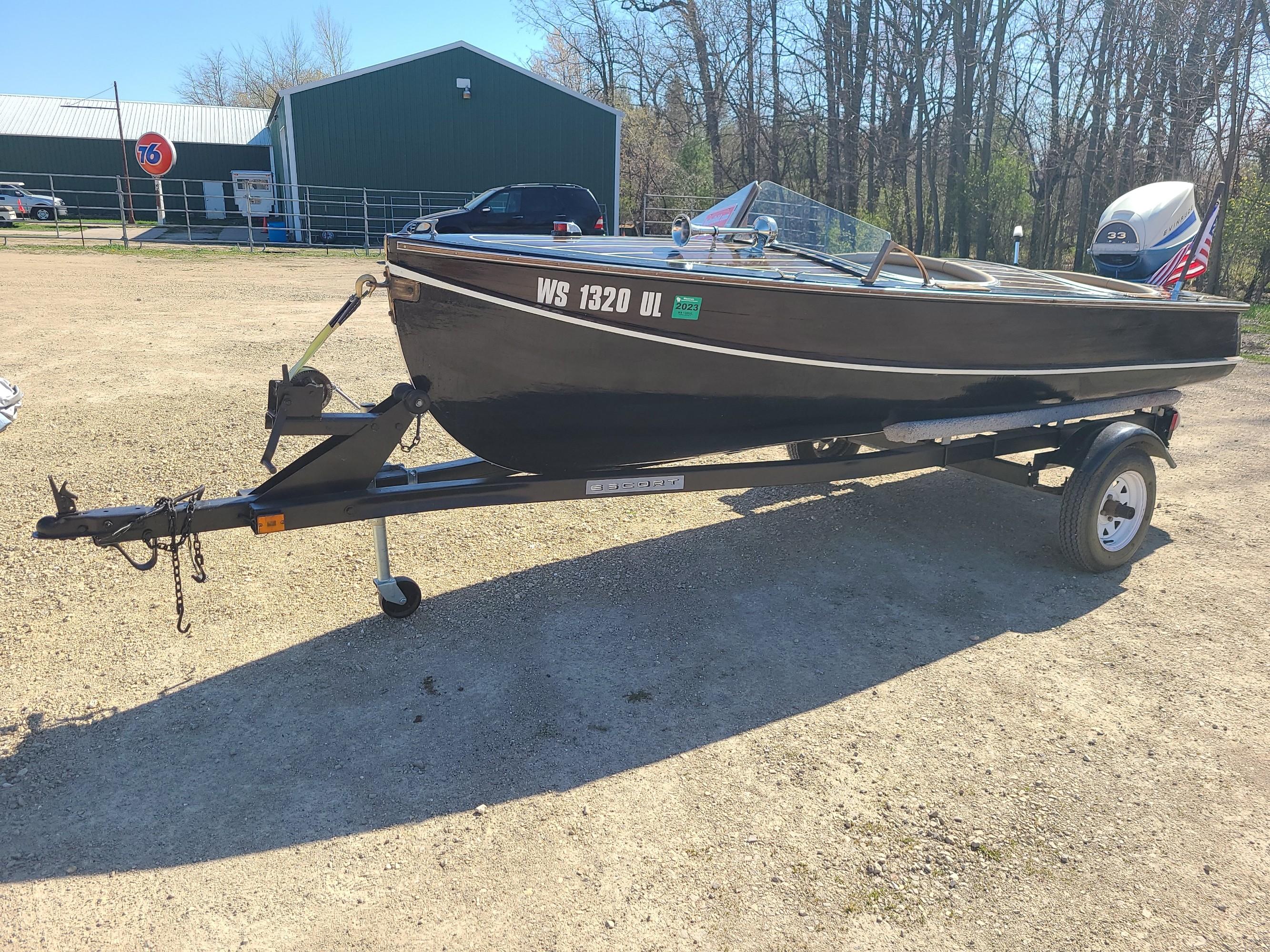 1946 Wagemaker Wolverine Boat