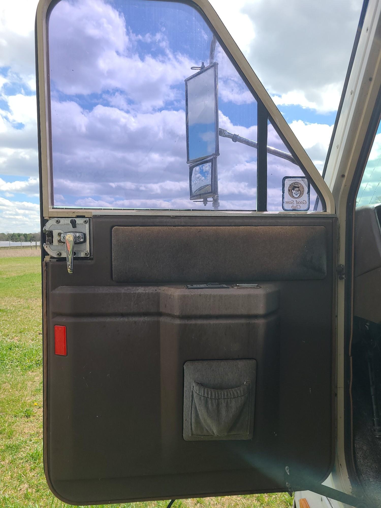 1985 Pace Arrow Motorhome