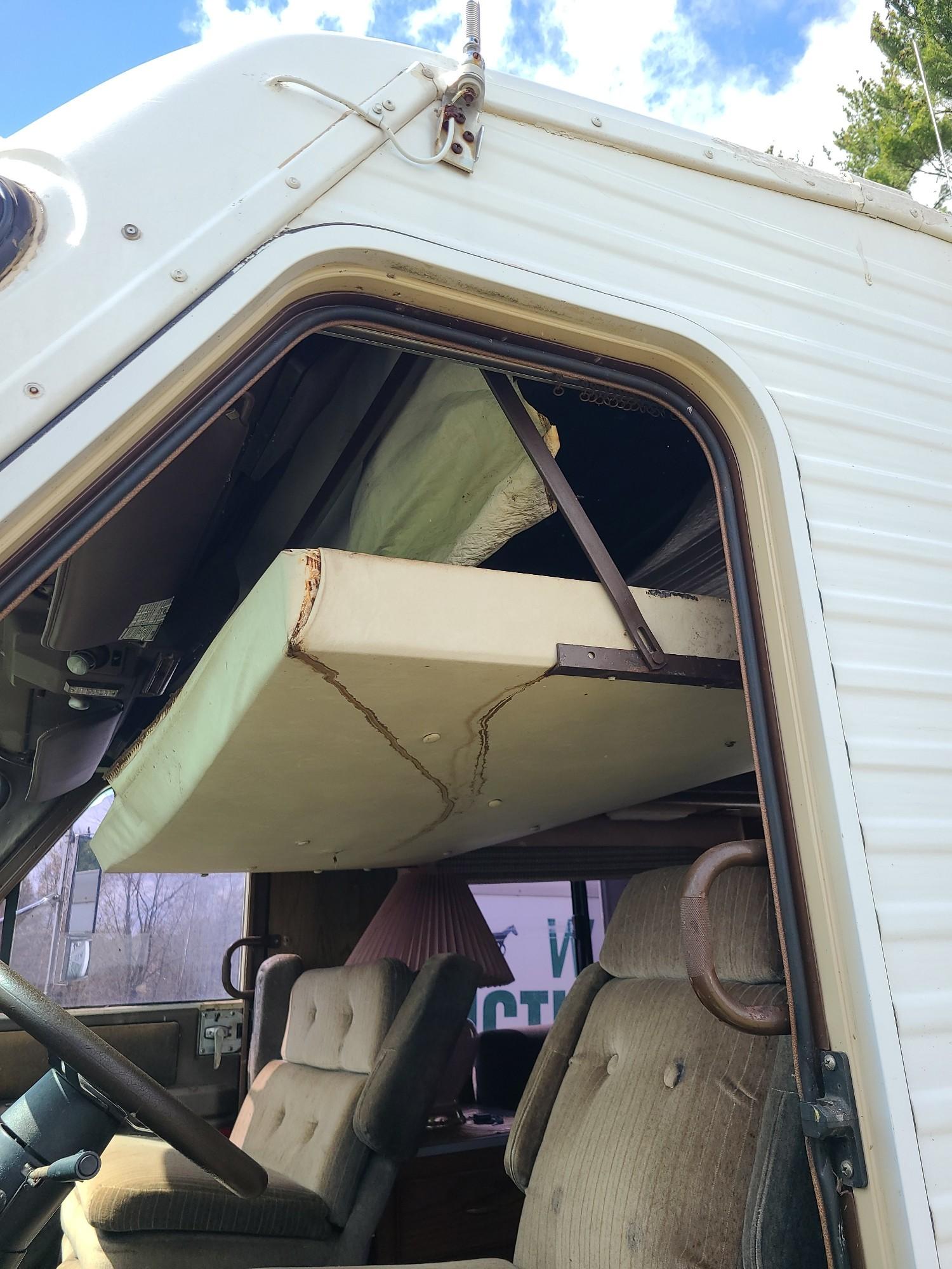 1985 Pace Arrow Motorhome