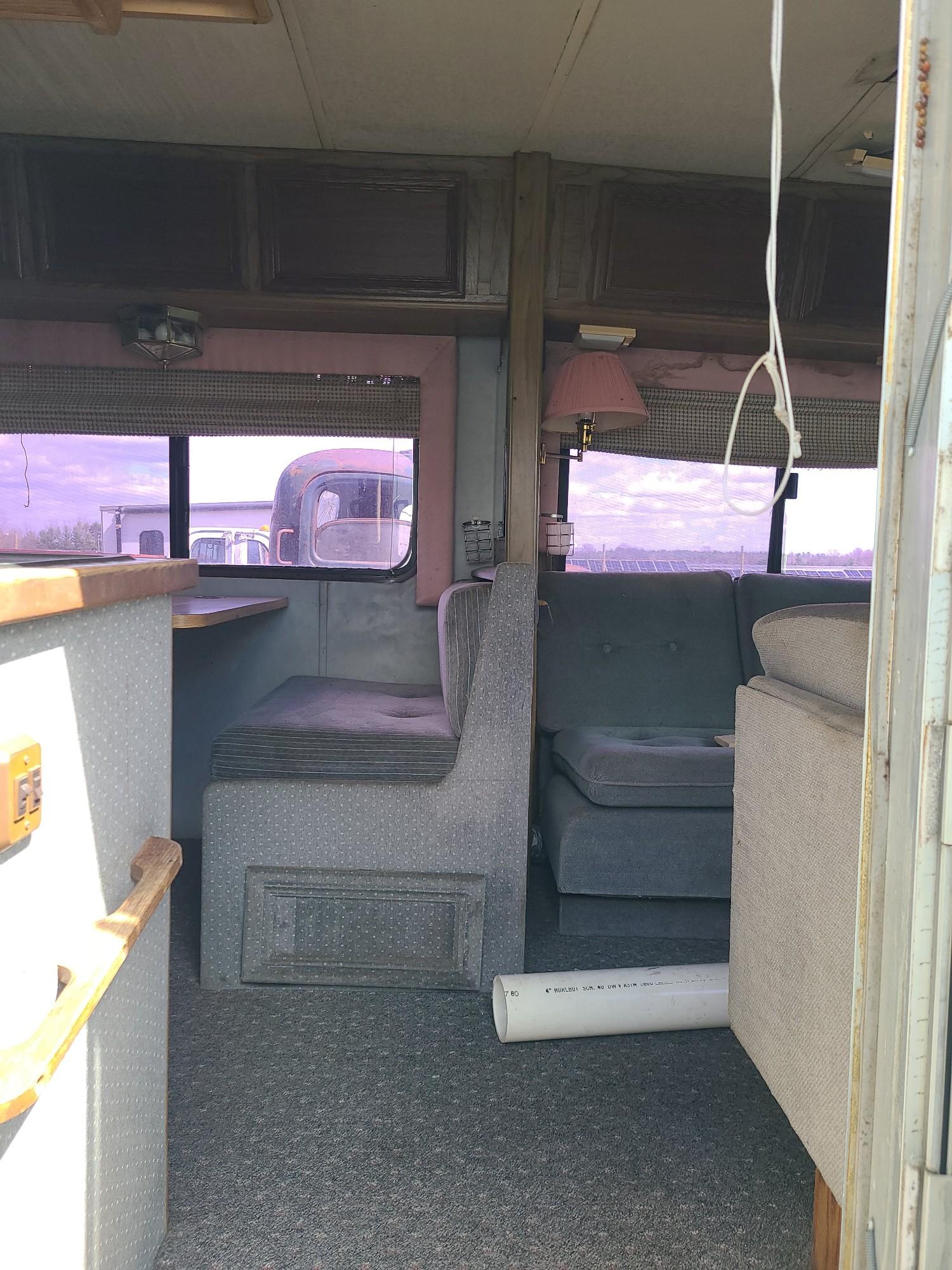 1985 Pace Arrow Motorhome