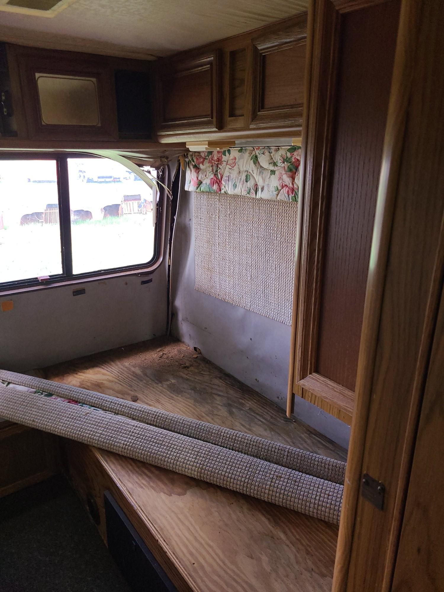 1985 Pace Arrow Motorhome