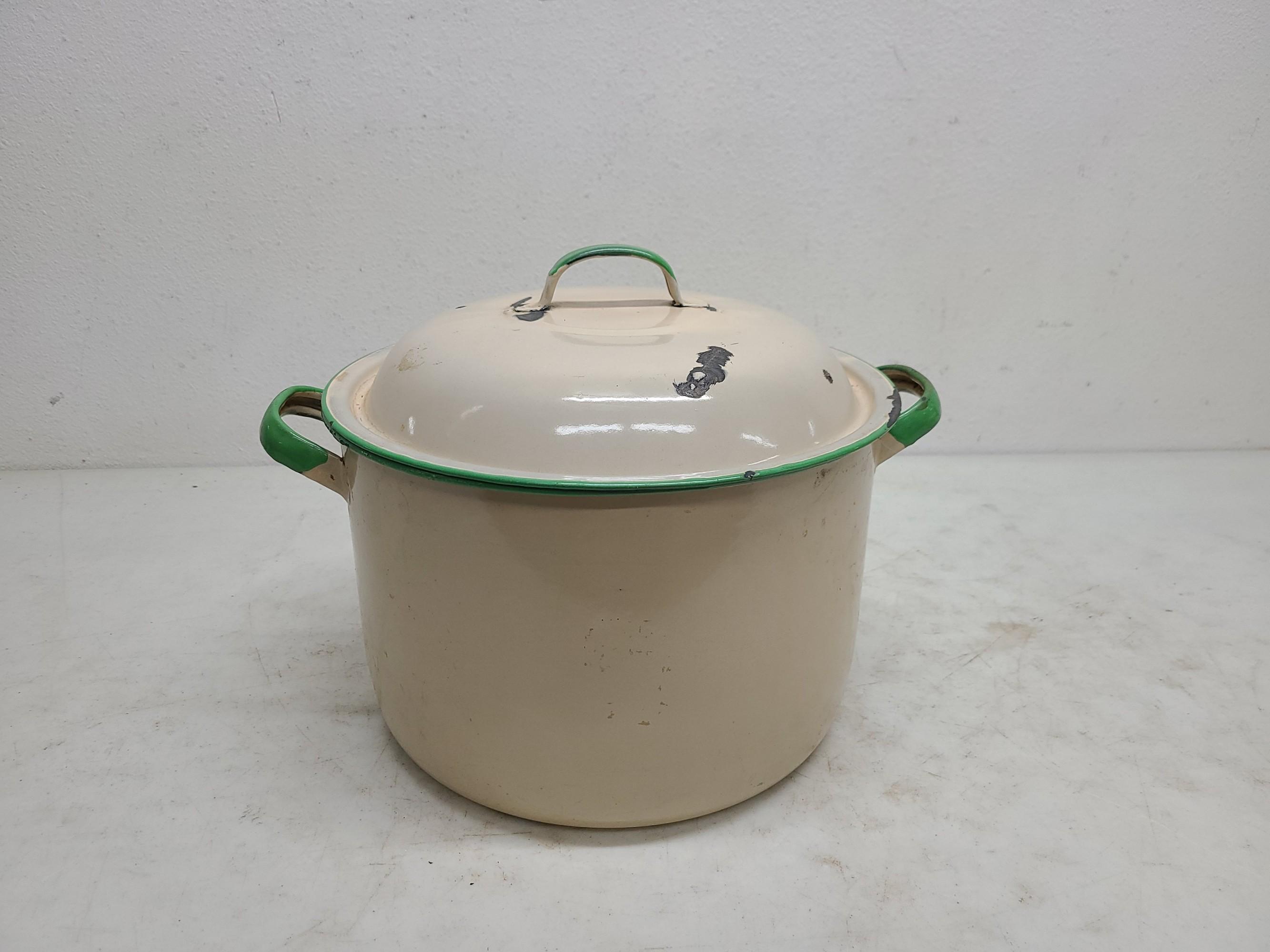 2x Enamelware Roaster & Boiler