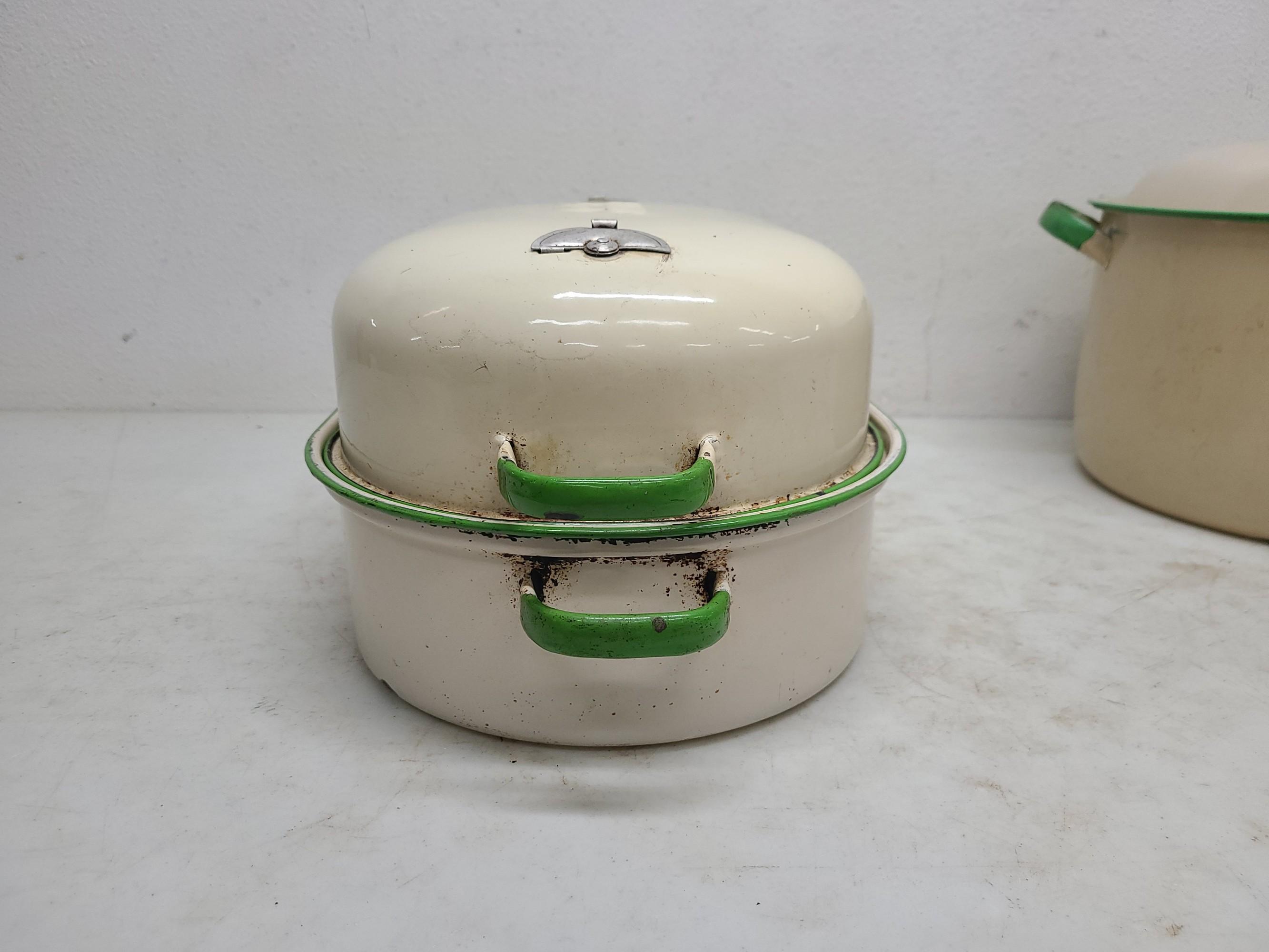 2x Enamelware Roaster & Boiler