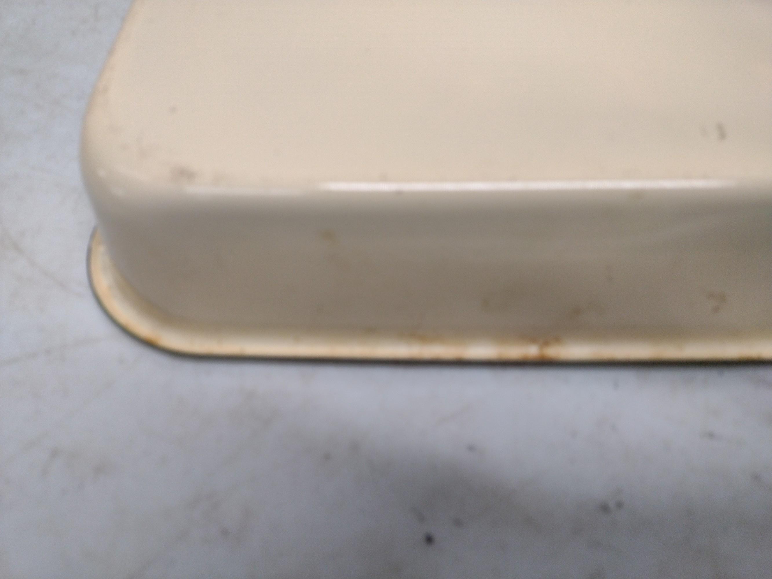 4 Enamelware Rectangular Kitchen Pans