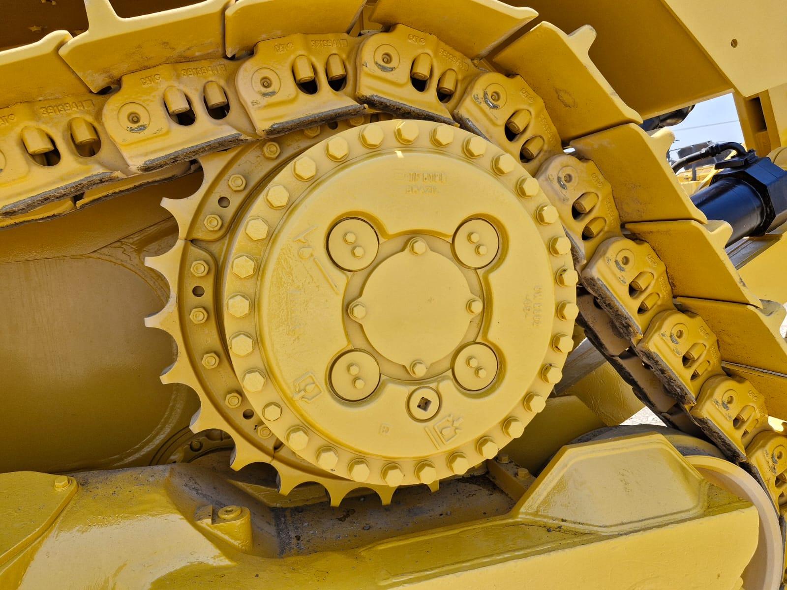 TRACTOR SOBRE ORUGAS
