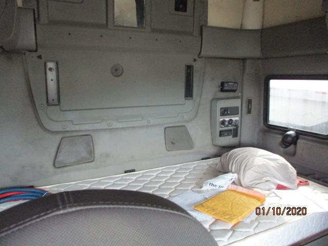 2010 INTERNATIONAL PROSTAR  ROAD TRACTOR WITH SLEEPER