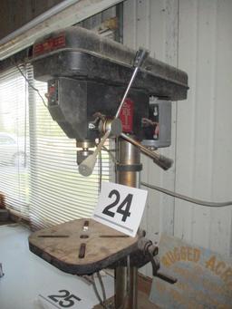 BENCH MODEL DRILL PRESS 12 IN. VARIABLE PULLEY SPEEDS DAYTON 3Z-993-QUALITY PRESS