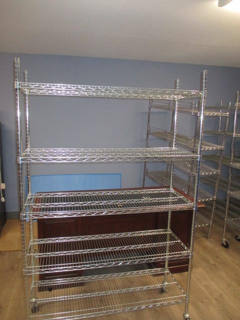 ROLLING-CHROME METRO STYLE SHELLVING 18 X 48 X 78 IN. WITH CASTERS