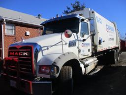 2015 MACK WITH LEACH 29 YD REAR PACKER BODY