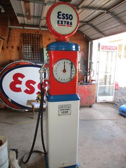 GILBARCO CLOCK FACE MODEL TMLSXI WITH ORIGINAL ESSO EXTRA GLOBE INCLUDED