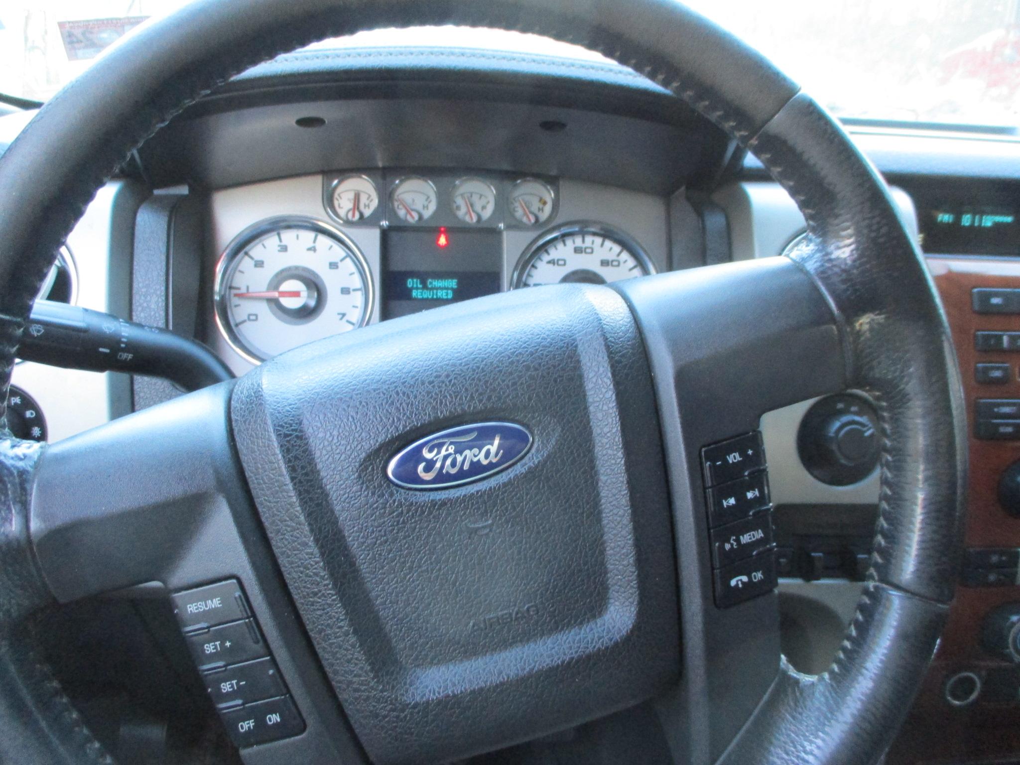 2010 FORD F-150 LARIAT  CREW CAB PICKUP 4 WD