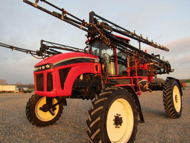 1884 AS1025 APACHE SELF PROPELLED SPRAYER C/A 380/90R46 2002HRS 2014 MODEL 90' BOOM 20'' SPACING W/