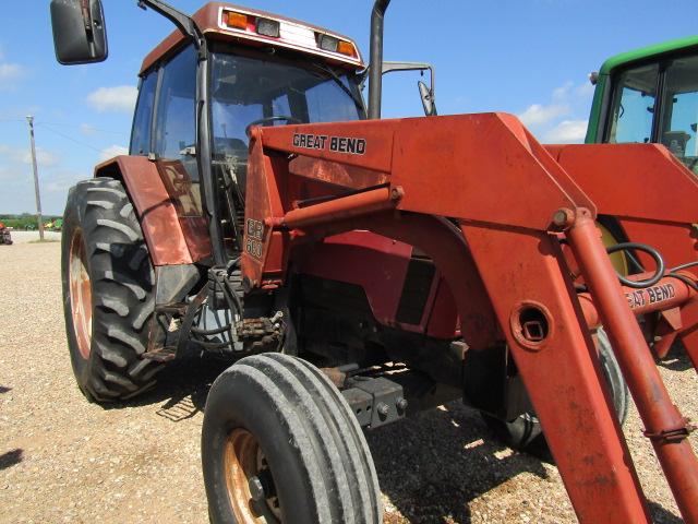 1938 5230 CASE IH C/A 2WD W/660 GB LOADER W/HAY FORK 18.4X38 4996HRS S/N:JJF1057271