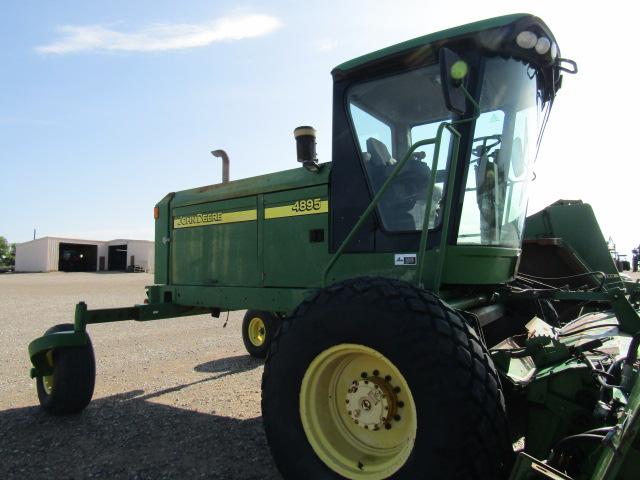 4540 4895 JOHN DEERE SELF PROPELLED SWATHER C/A W/896 JOHN DEERE DISC BINE HEAD 3699/2875 HOURS