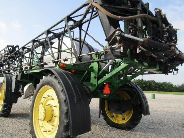 4576 4920 JOHN DEERE SELF PROPELLED SPRAYER C/A W/JOHN DEERE BROWN BOX MONITOR 3707 HOURS