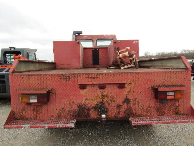 8870 1986 6600 FORD SERVICE TRUCK NO TITLE "SALVAGE BAD CLUTCH"