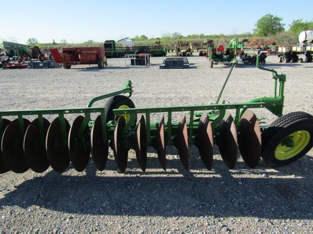 8910 JOHN DEERE SURFLEX PLOW