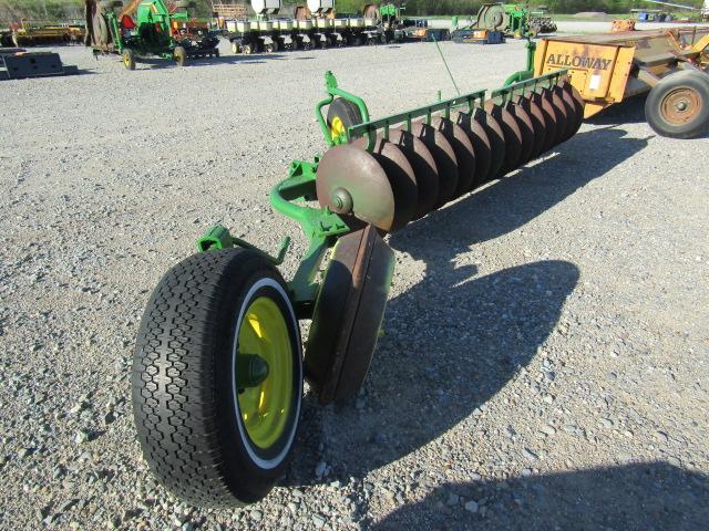 8910 JOHN DEERE SURFLEX PLOW