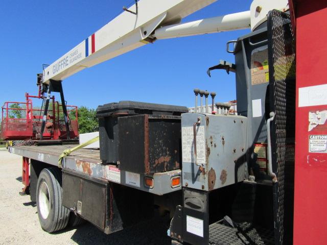 9230 F-750 FLATBED CRANE TRUCK W/HYDROLIC BOOM 162,644 MILES S/N:3FRPF75135V189734