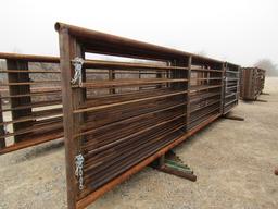 3166 10 CATTLE PANELS W/8' GATE
