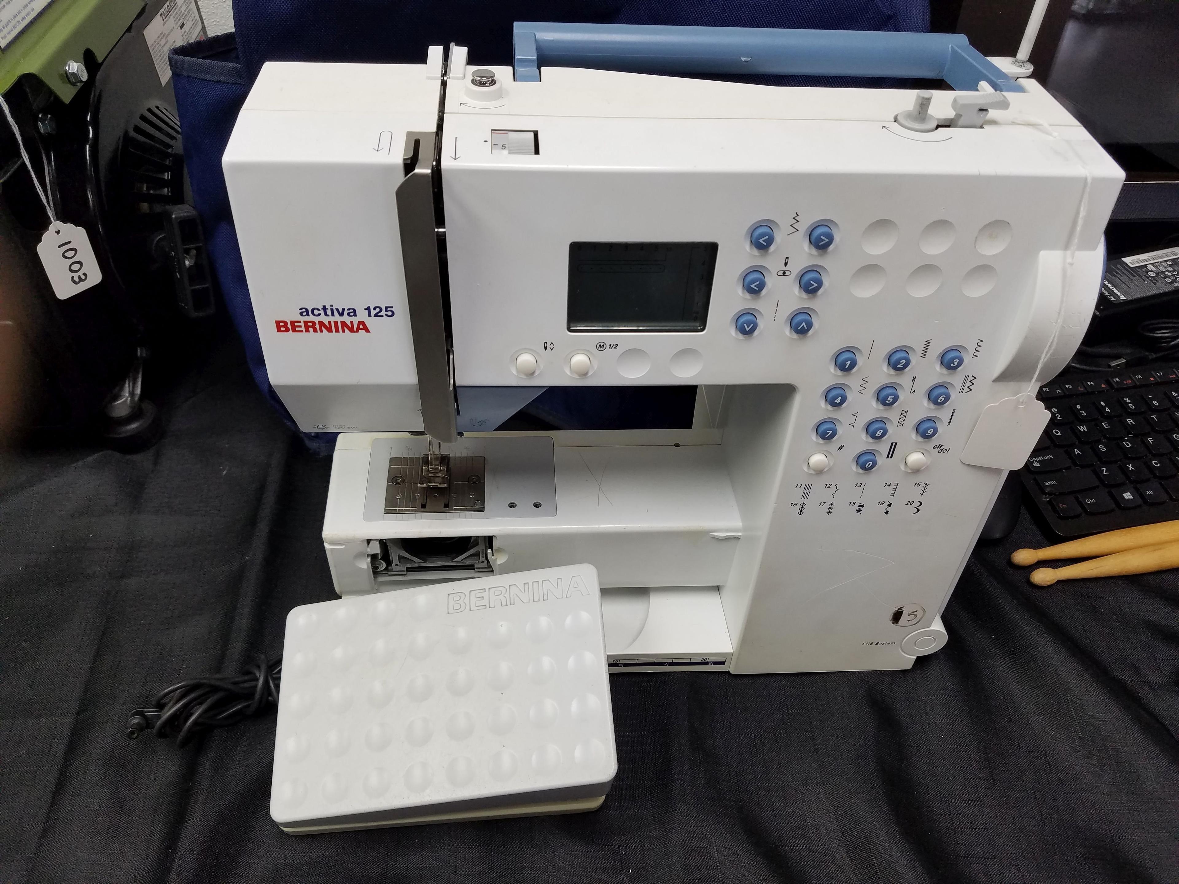 Bernina Activa Model 125 Sewing Machine with Case