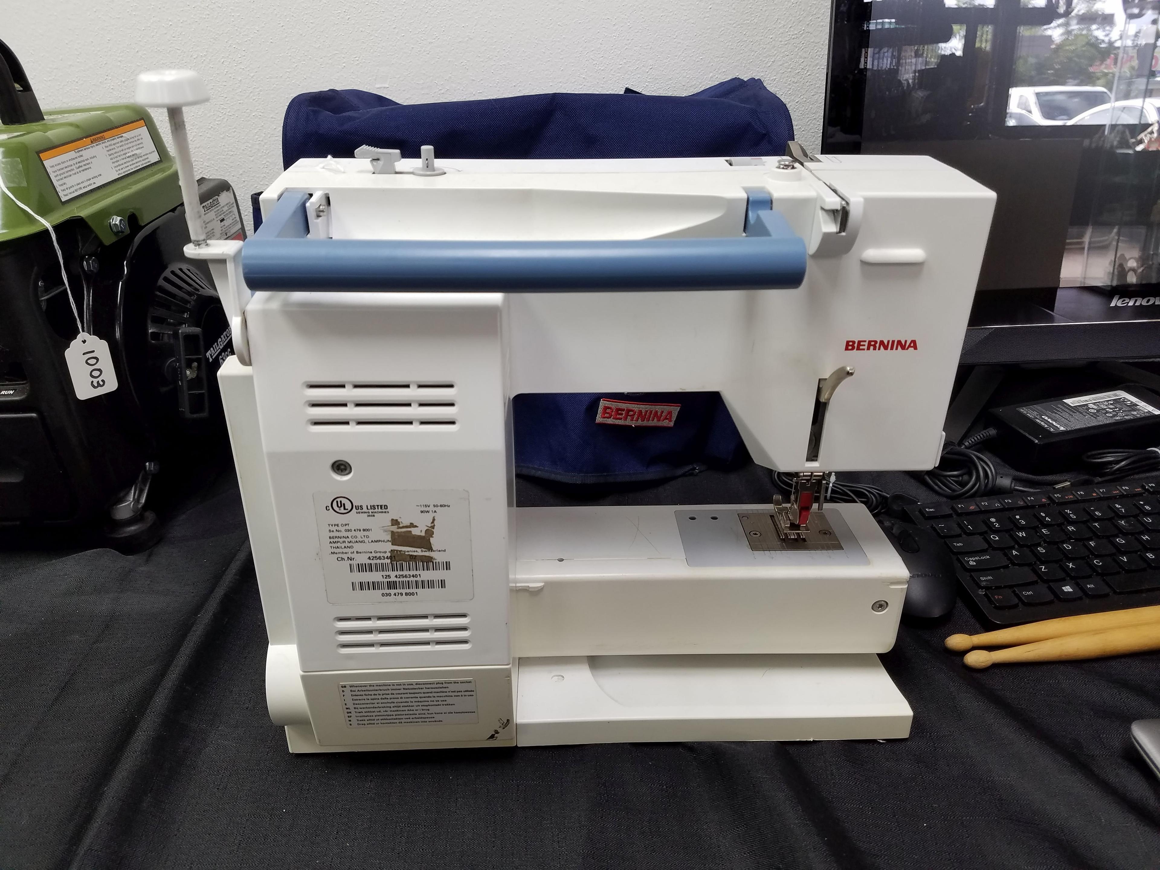Bernina Activa Model 125 Sewing Machine with Case