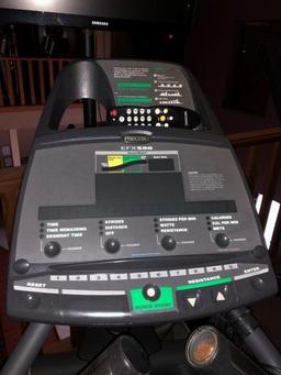 Precor USA EFX 556 Elliptical Fitness Crosstrainer