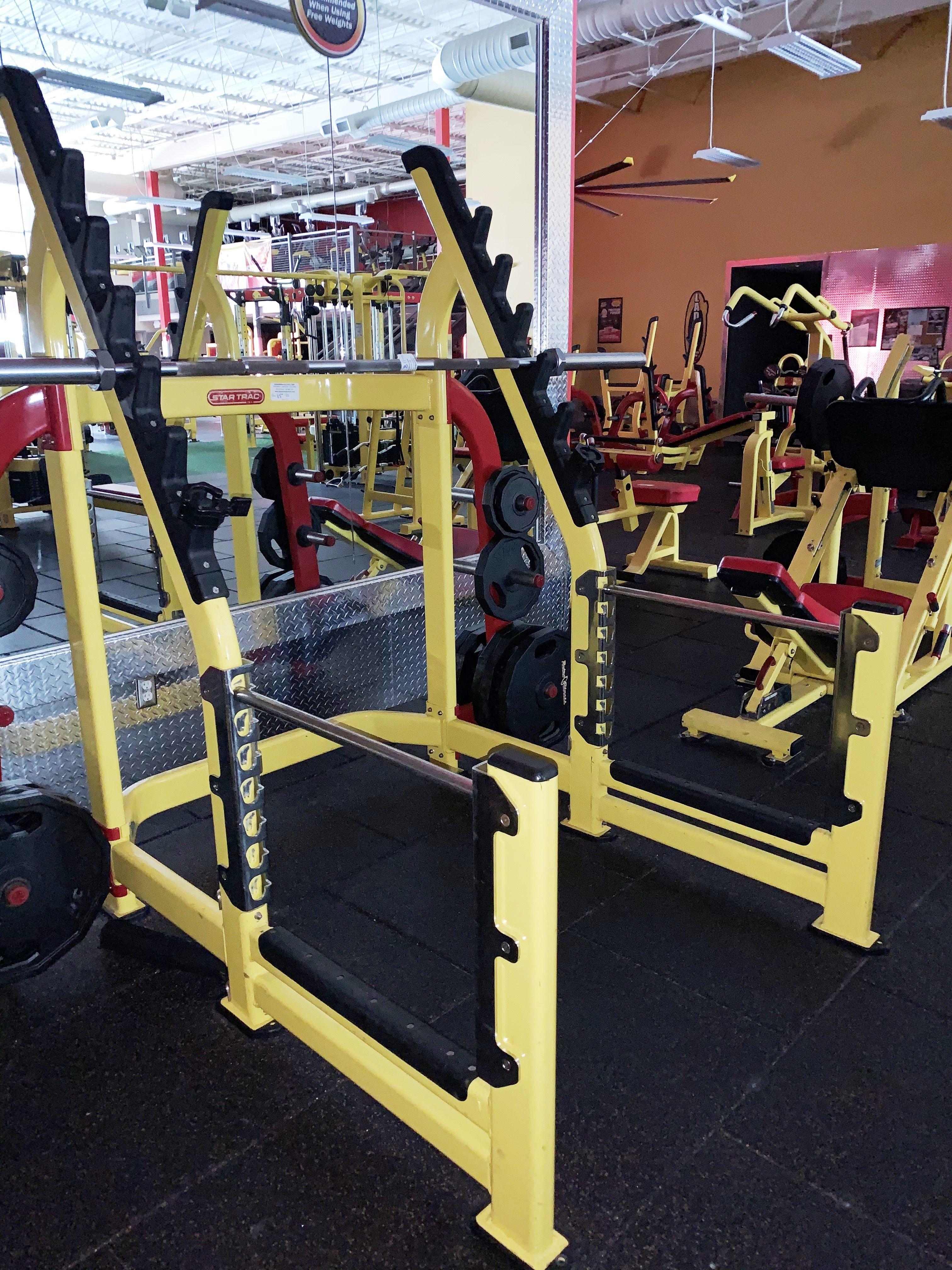 Star Trac Squat Rack