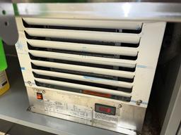 Duke Refrigerated Prep table w/ Sneeze Guard