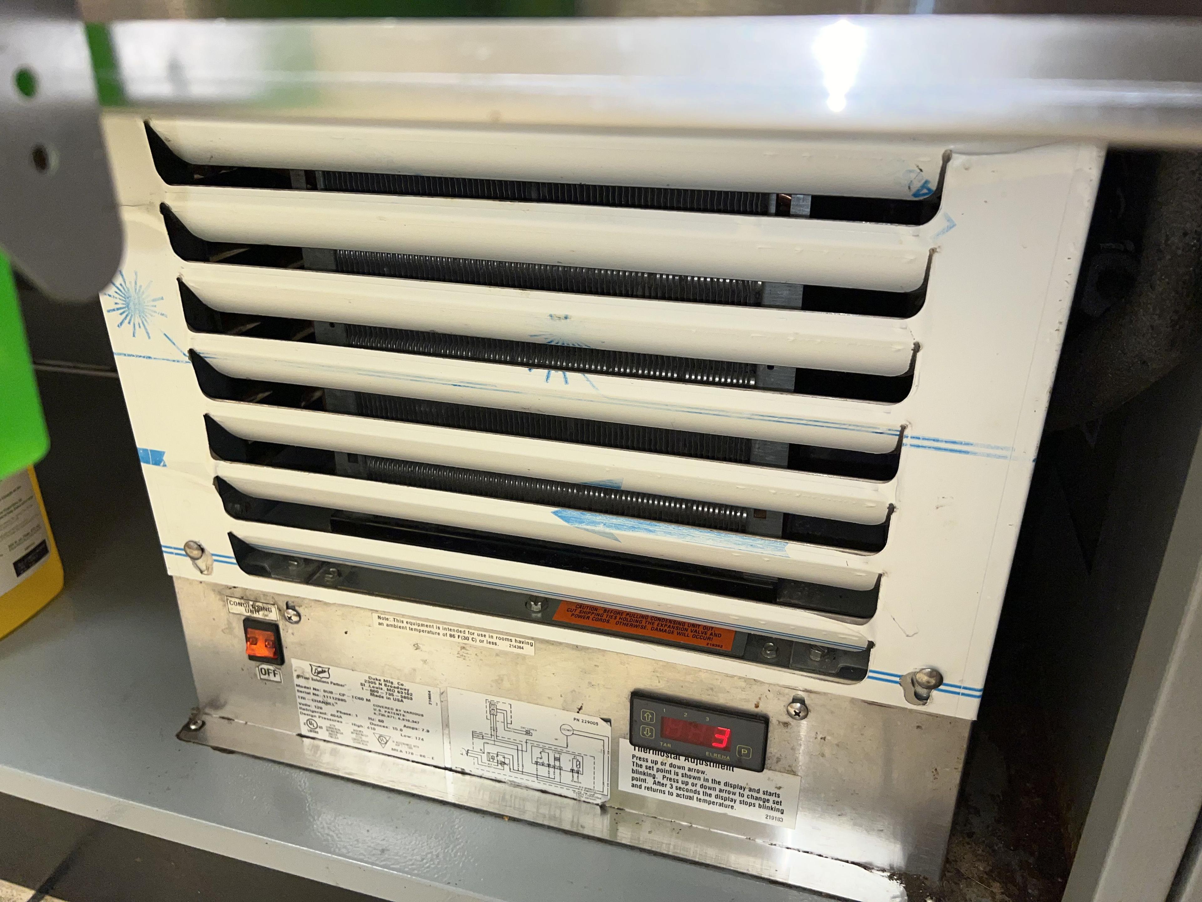 Duke Refrigerated Prep table w/ Sneeze Guard