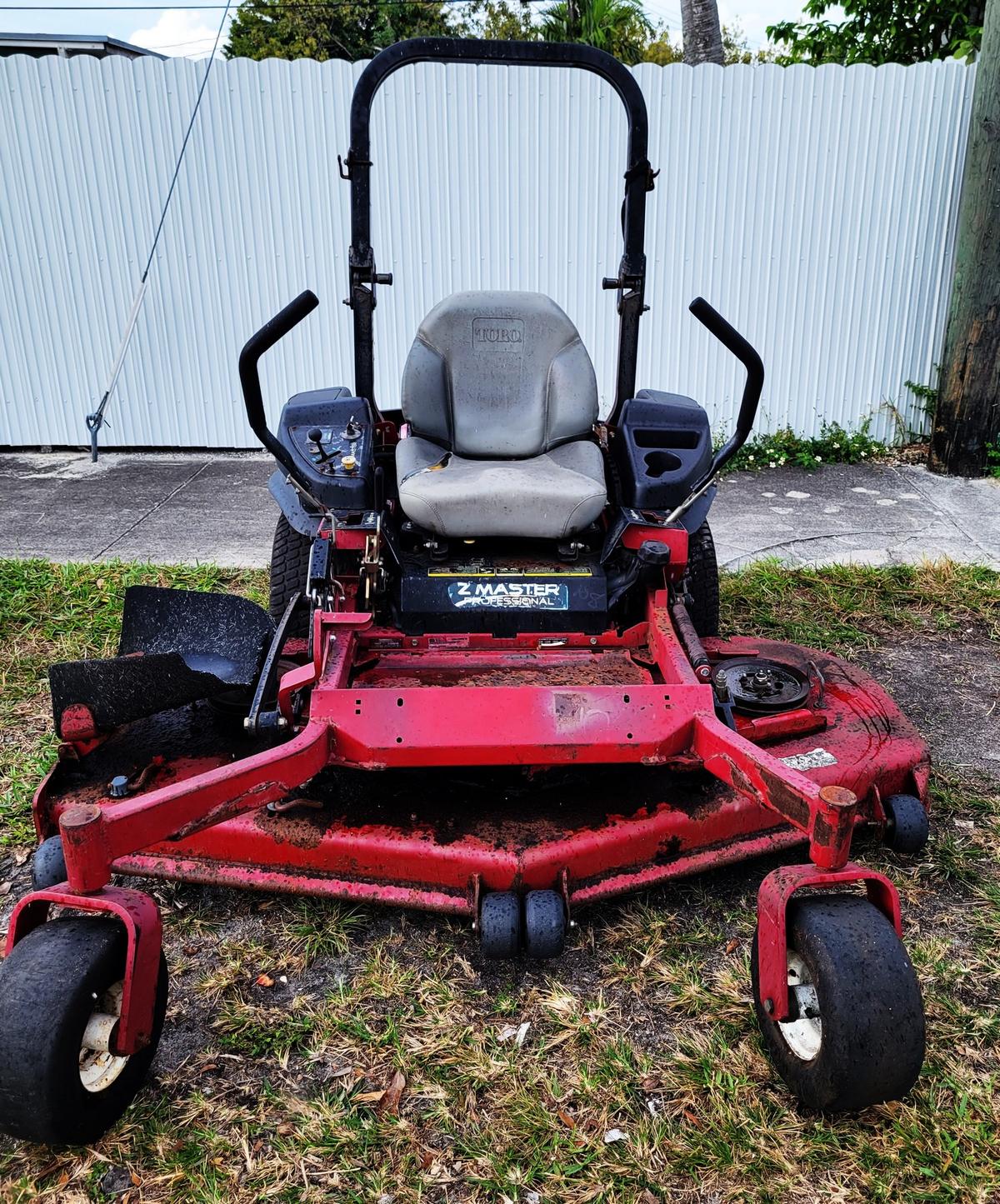 TORO Z-Master 72" Gas Mower Zero Turn Commercial Turf 1755 hours