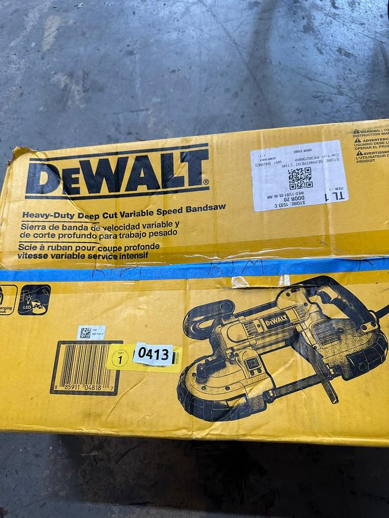 DeWalt Heavy Duty Deep Cut Variable Speed Band Saw