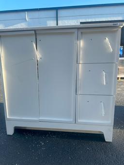 Style Selections Davies Vanity With Sink Included ( No Mirror)